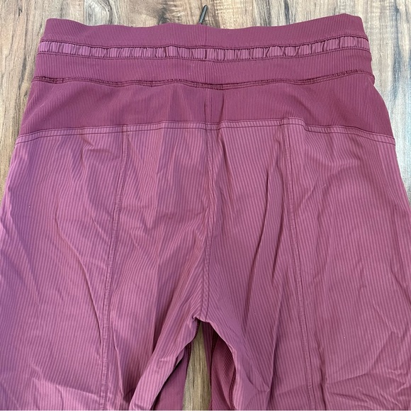 🦊Lululemon Dance Studio Crop - Picture 5 of 8